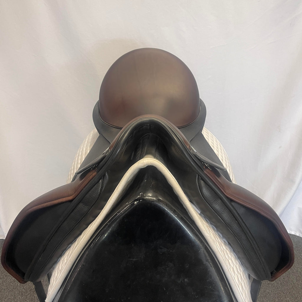 HOLD: Used Trilogy Verago Elite 18" Dressage Saddle