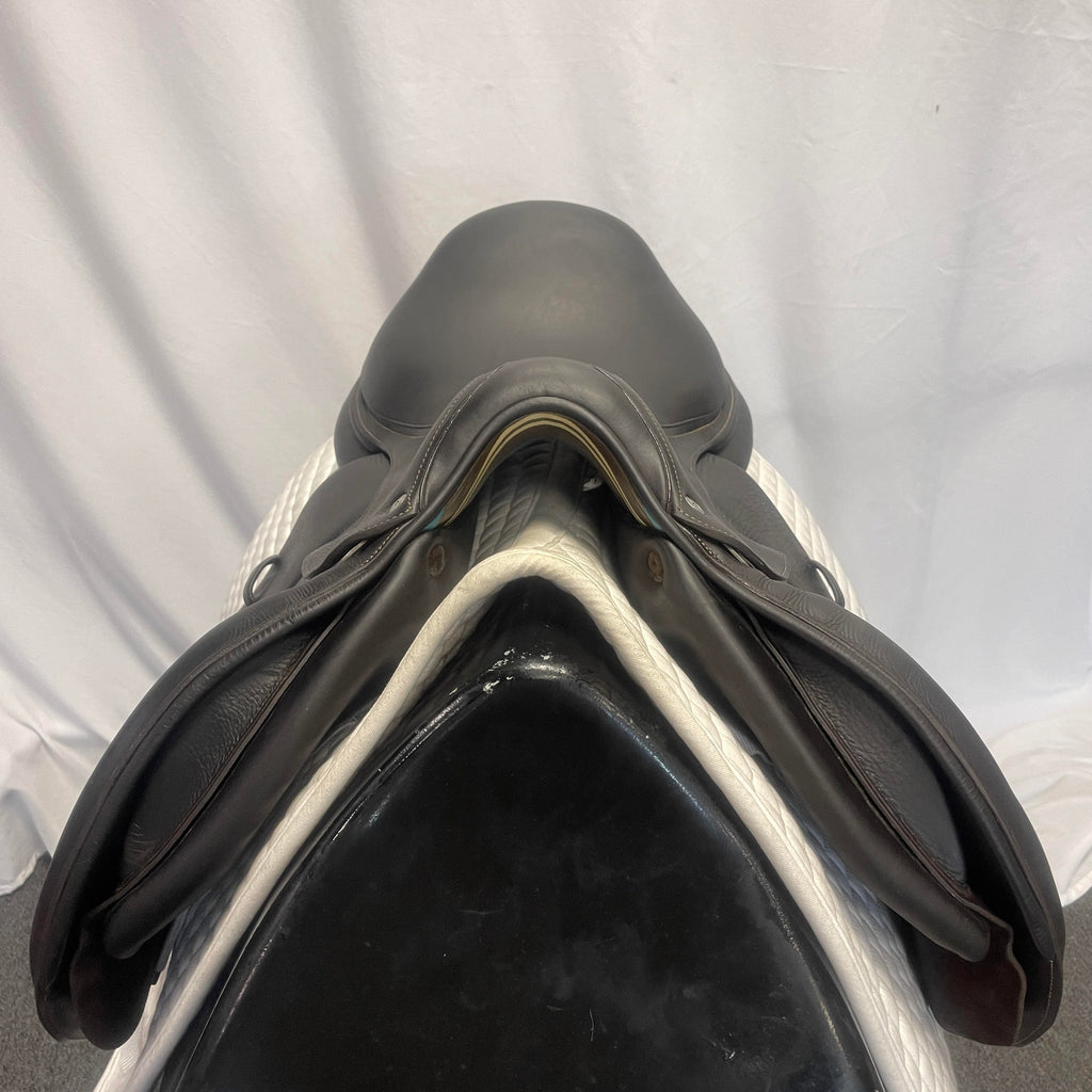 Used Voltaire Stuttgart 18" Jump Saddle