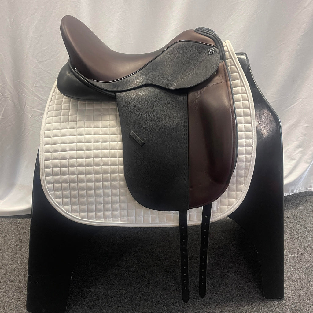 HOLD: Used Trilogy Verago Elite 18" Dressage Saddle