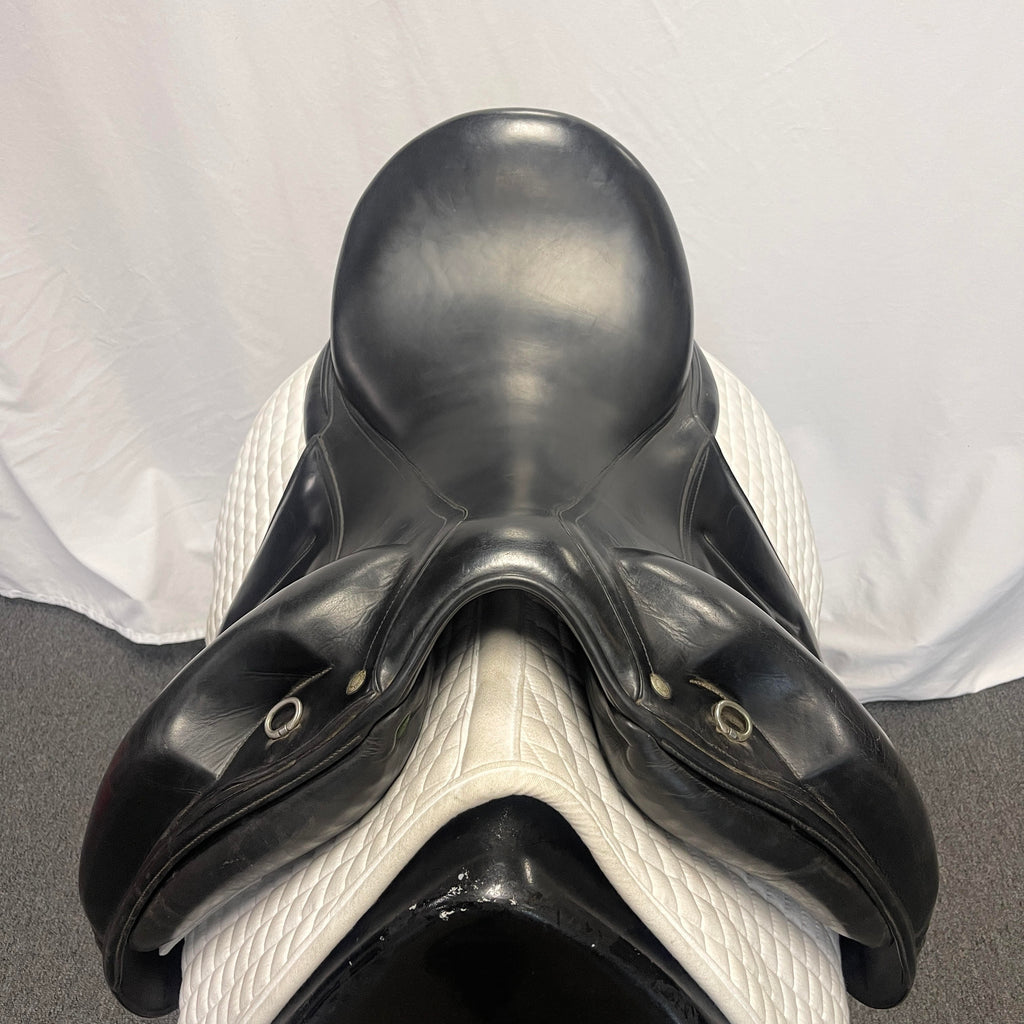 Used Devoucoux Mendia 18" Monoflap Dressage Saddle