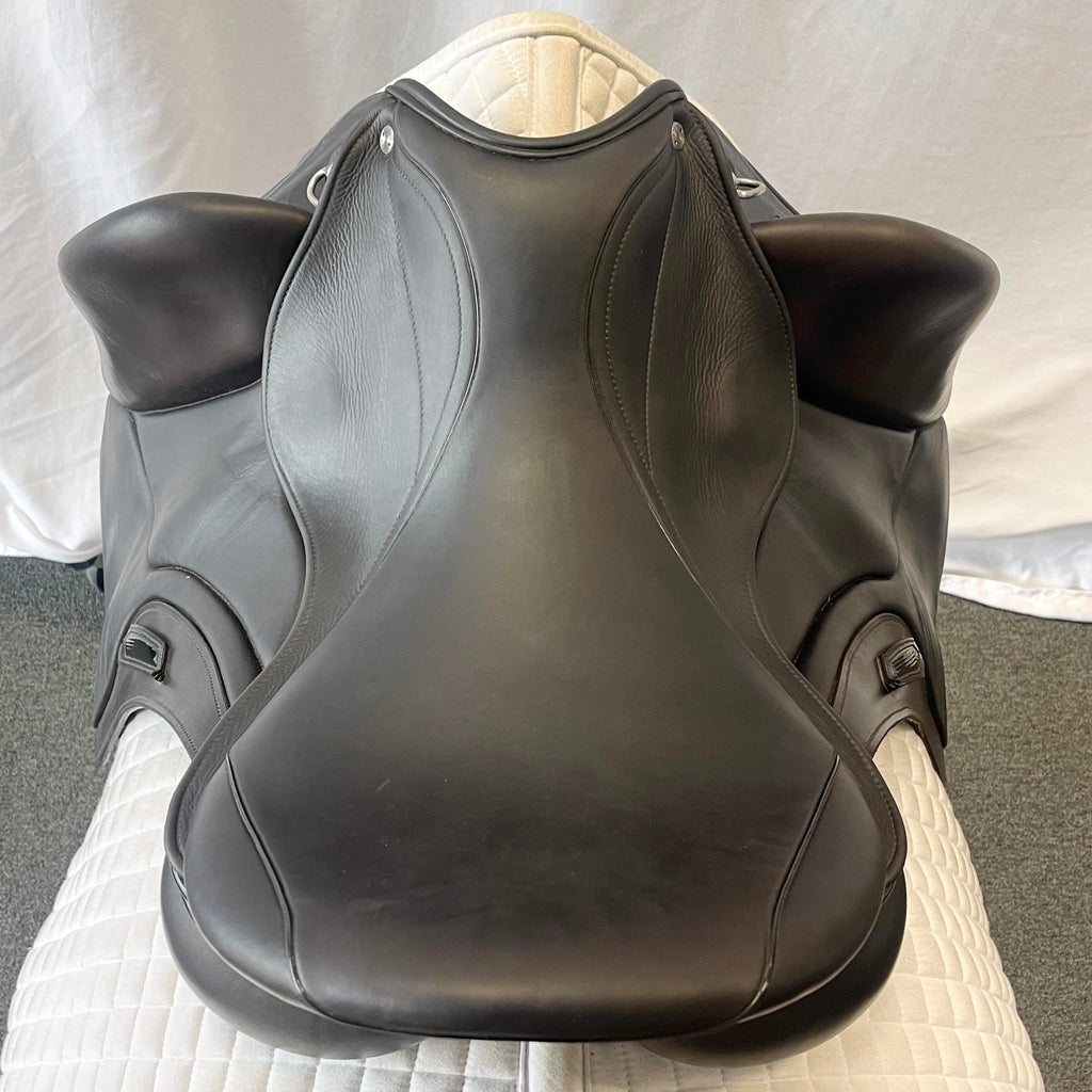 Used Aviar Rook 1.0/Rook 2.5 - 17.5" Monoflap Dressage Saddle