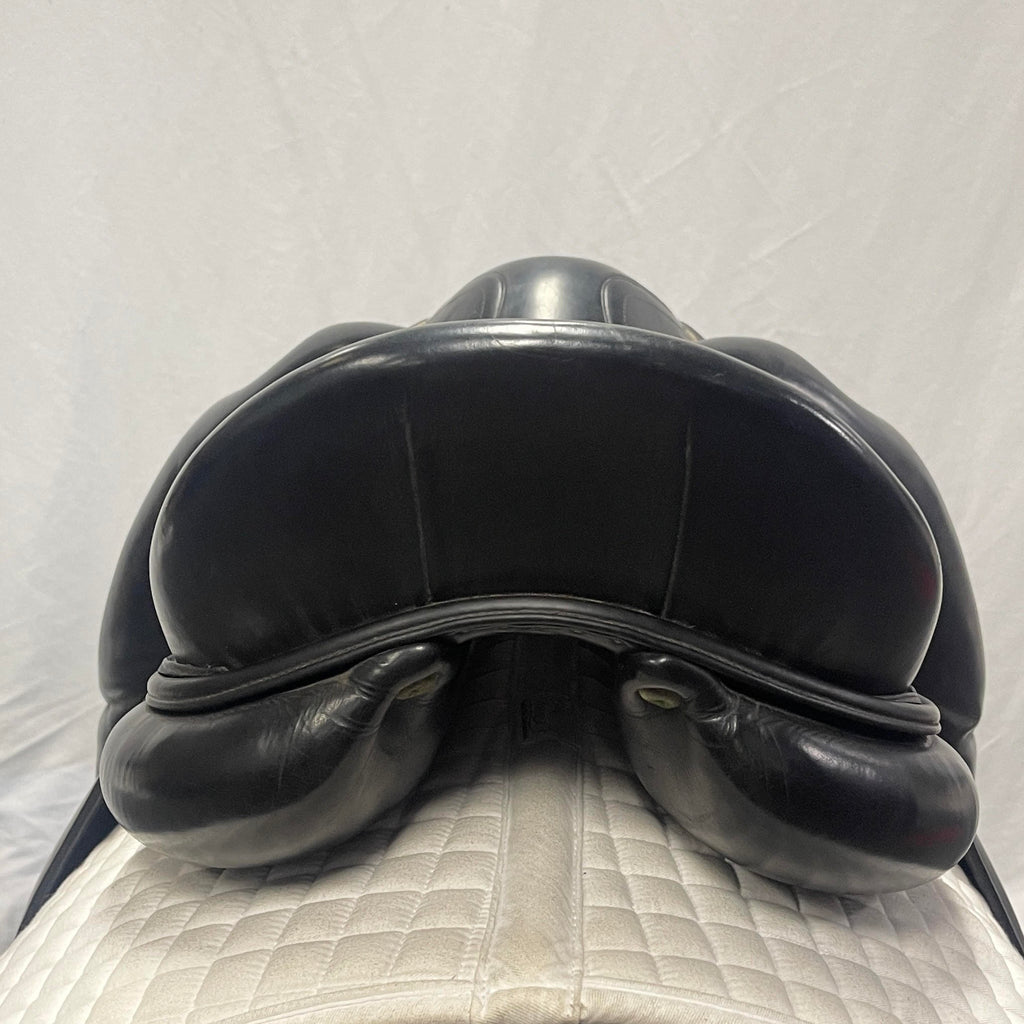 Used Devoucoux Mendia 18" Monoflap Dressage Saddle