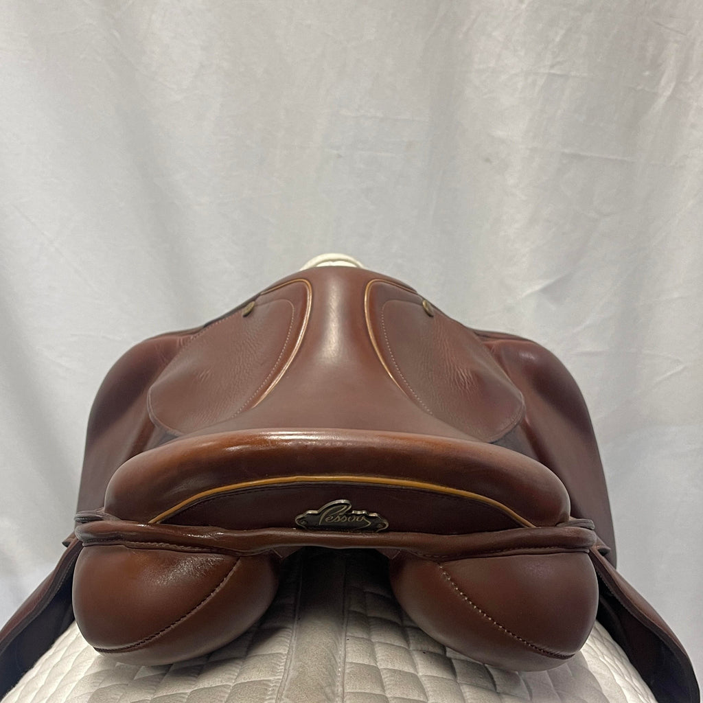 HOLD: Used Pessoa Heritage Pro 17" Jump Saddle