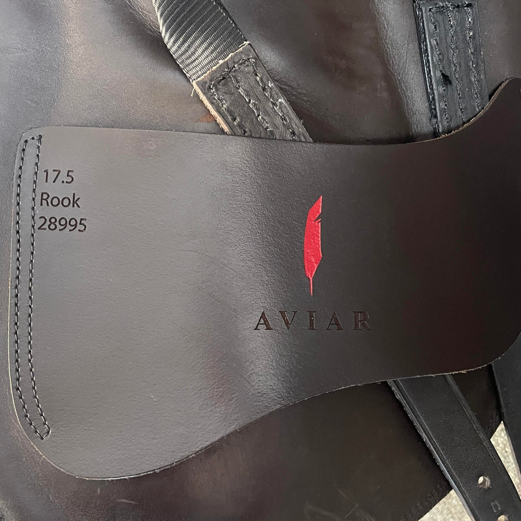 Used Aviar Rook 1.0/Rook 2.5 - 17.5" Monoflap Dressage Saddle
