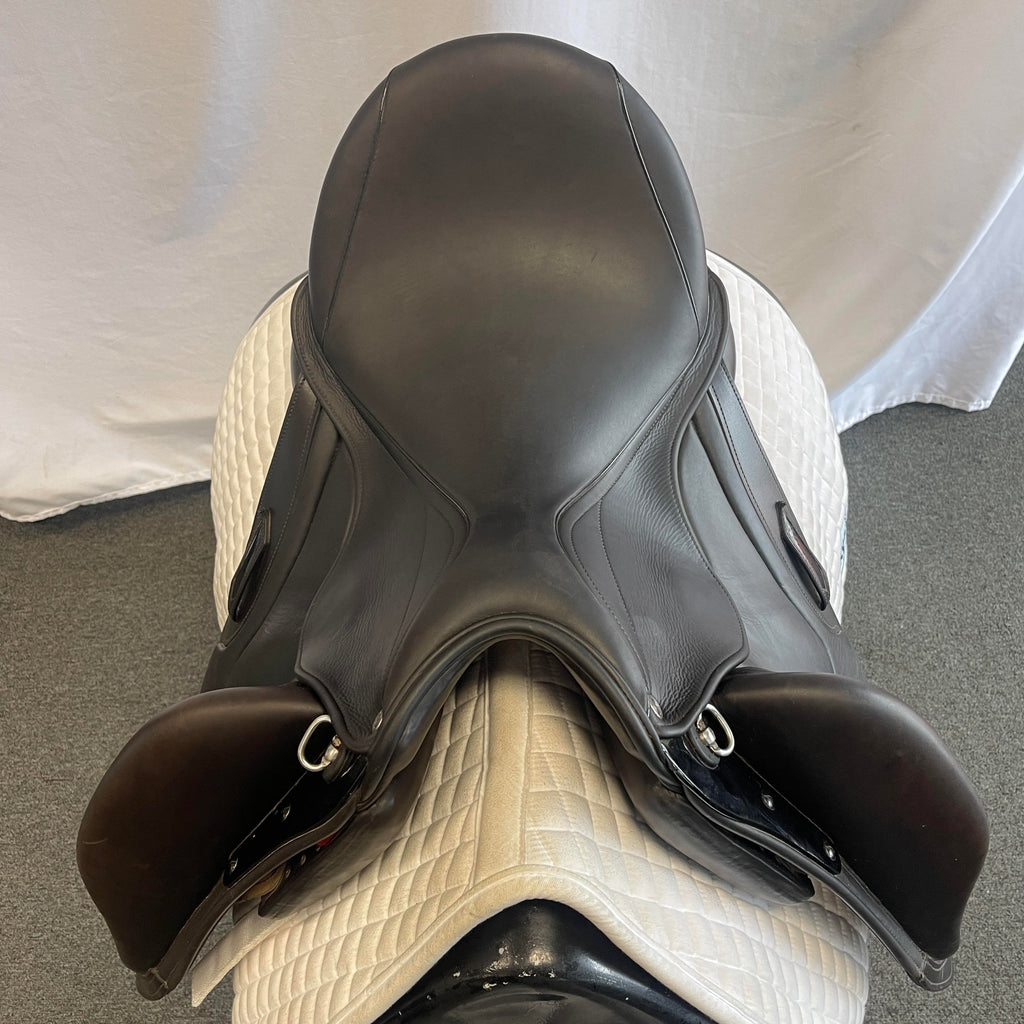 Used Aviar Rook 1.0/Rook 2.5 - 17.5" Monoflap Dressage Saddle