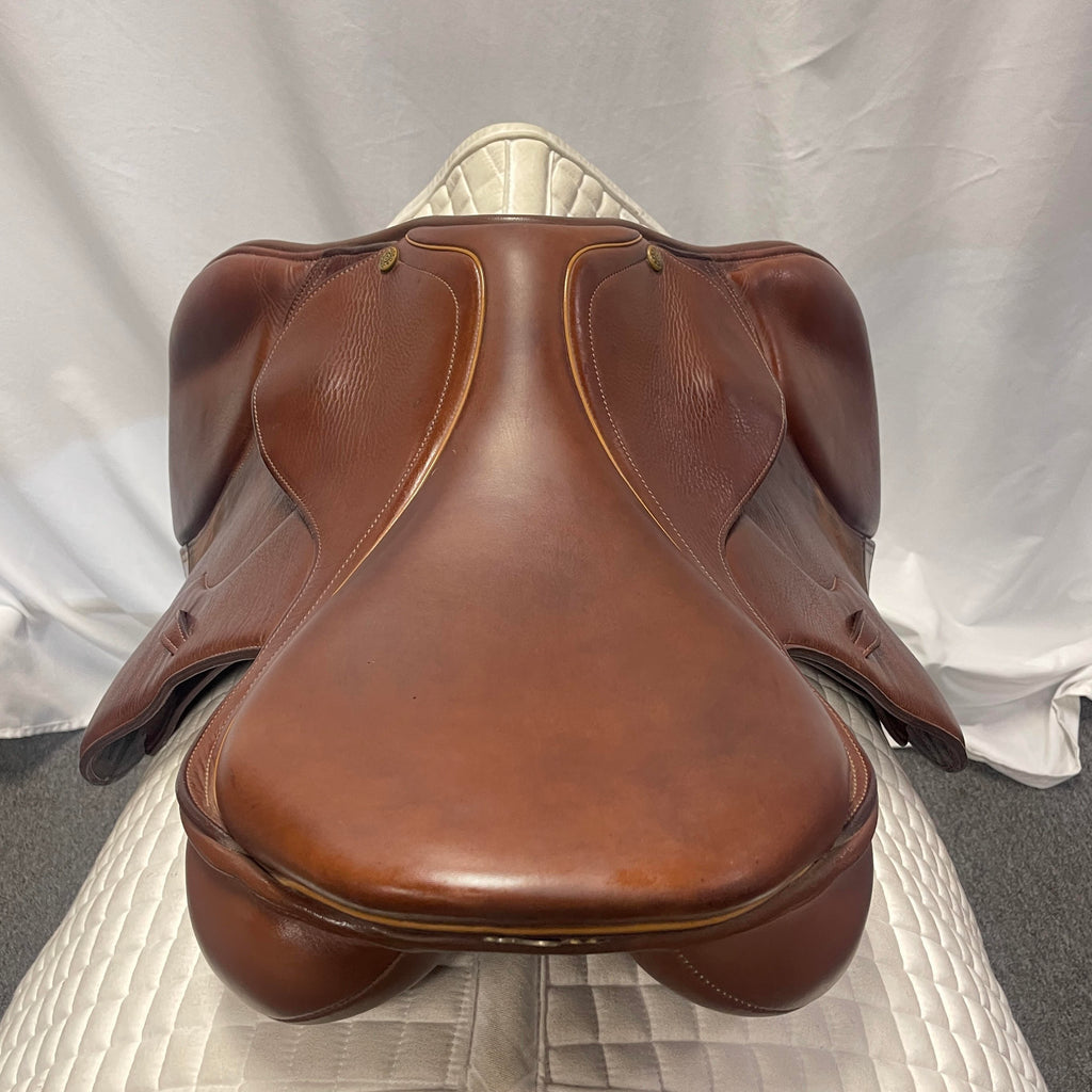 HOLD: Used Pessoa Heritage Pro 17" Jump Saddle