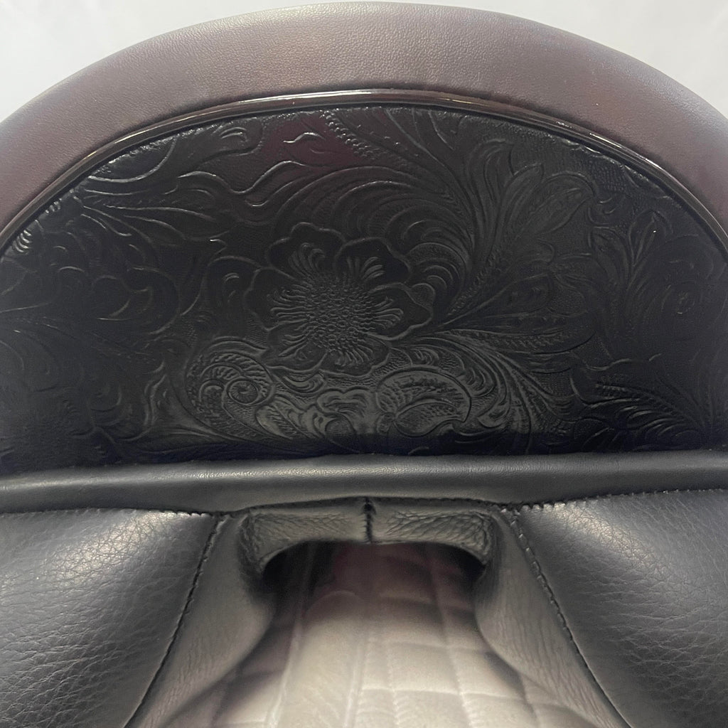 HOLD: Used Trilogy Verago Elite 18" Dressage Saddle