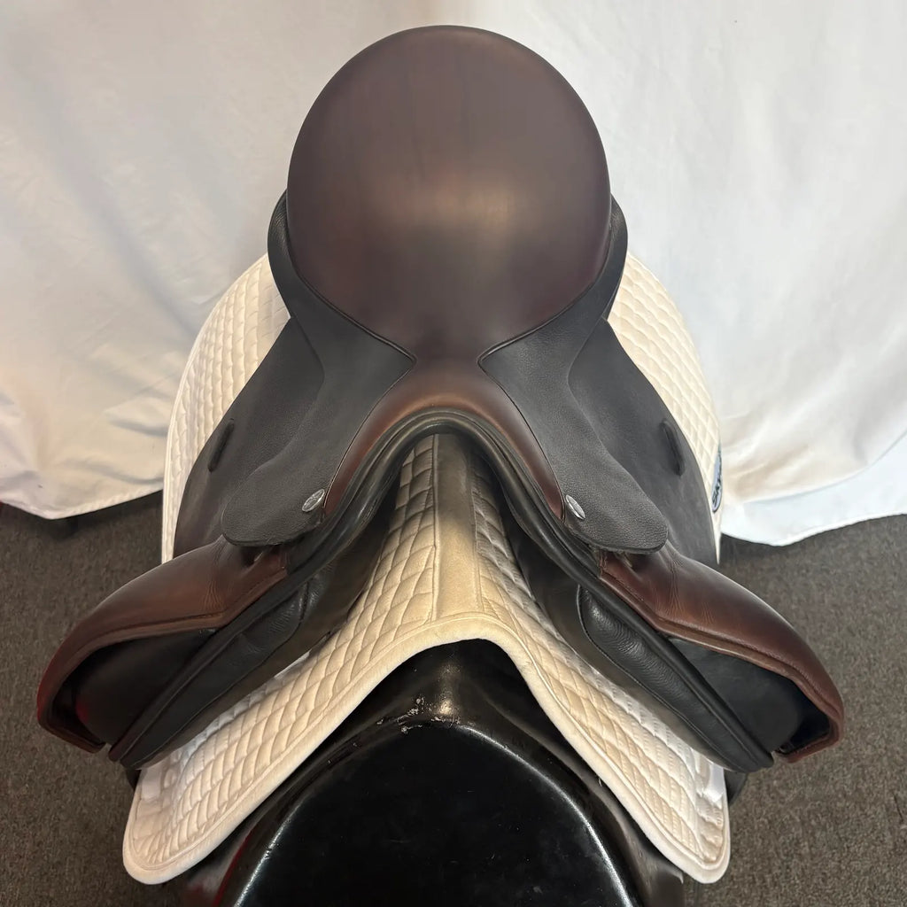 Used Trilogy Verago Elite 18" Dressage Saddle