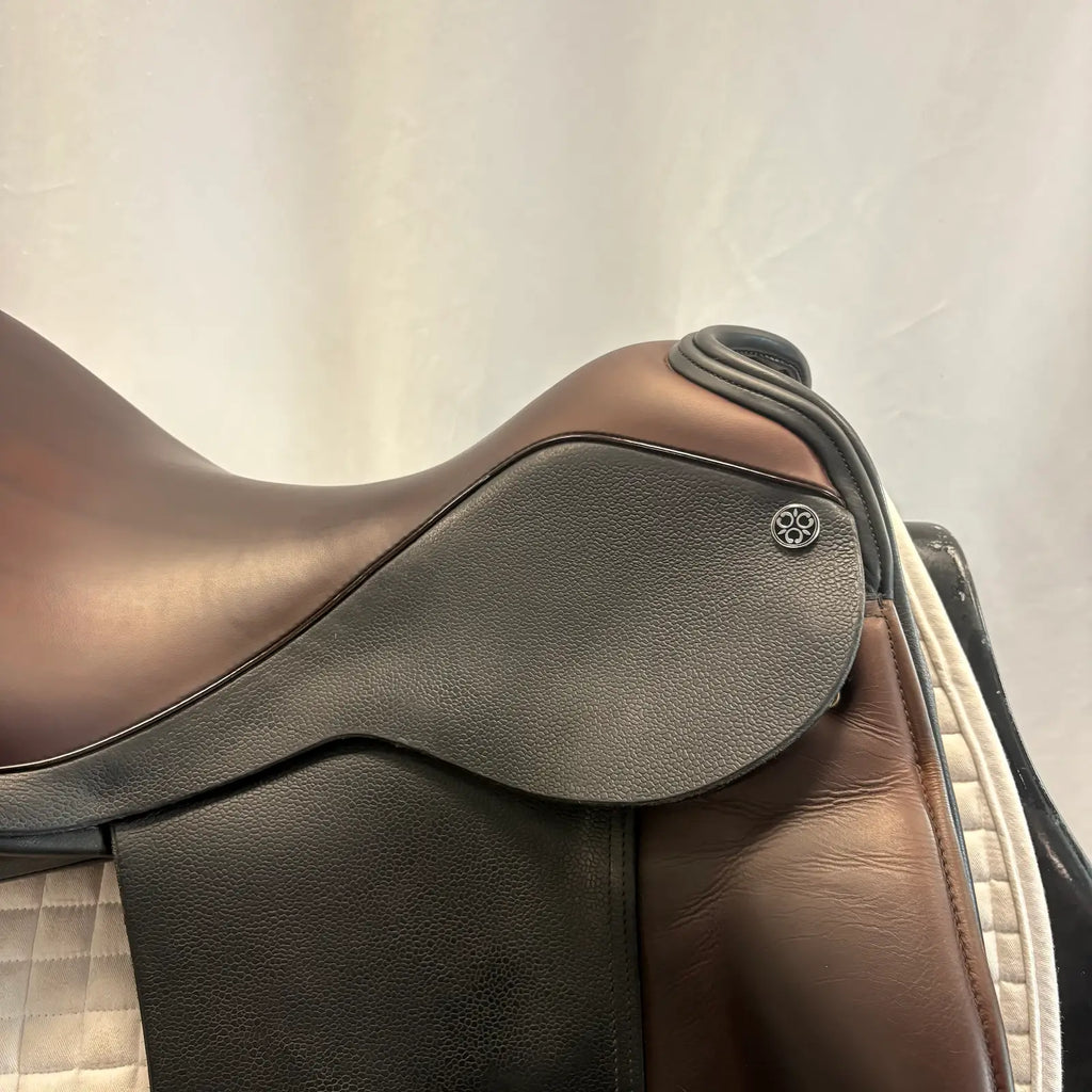 Used Trilogy Verago Elite 18" Dressage Saddle