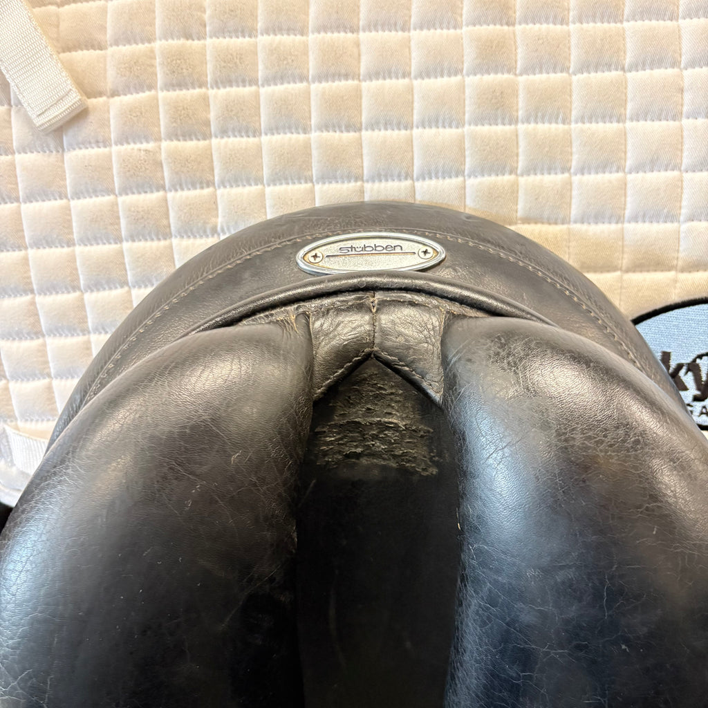 Used Stubben Genesis Special 18"/31cm Dressage Saddle