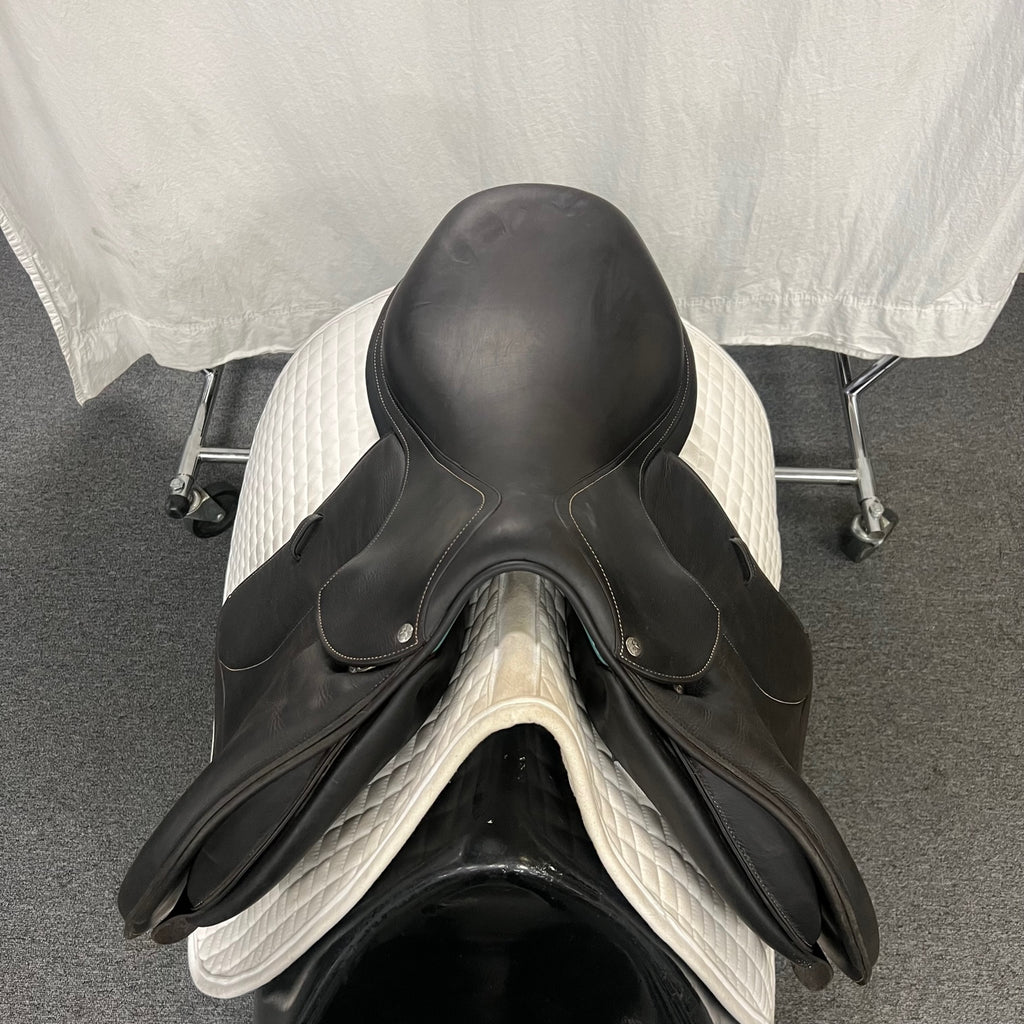 Used Voltaire Palm Beach 17.5" Jump Saddle