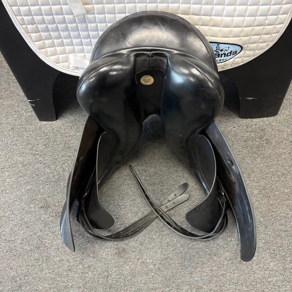 HOLD: Used Detente Isis 18" Dressage Saddle