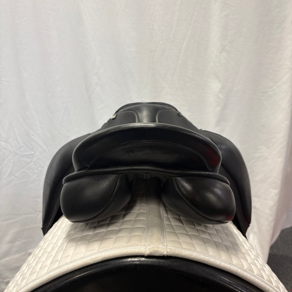 Used Anky 17.5" Dressage Saddle
