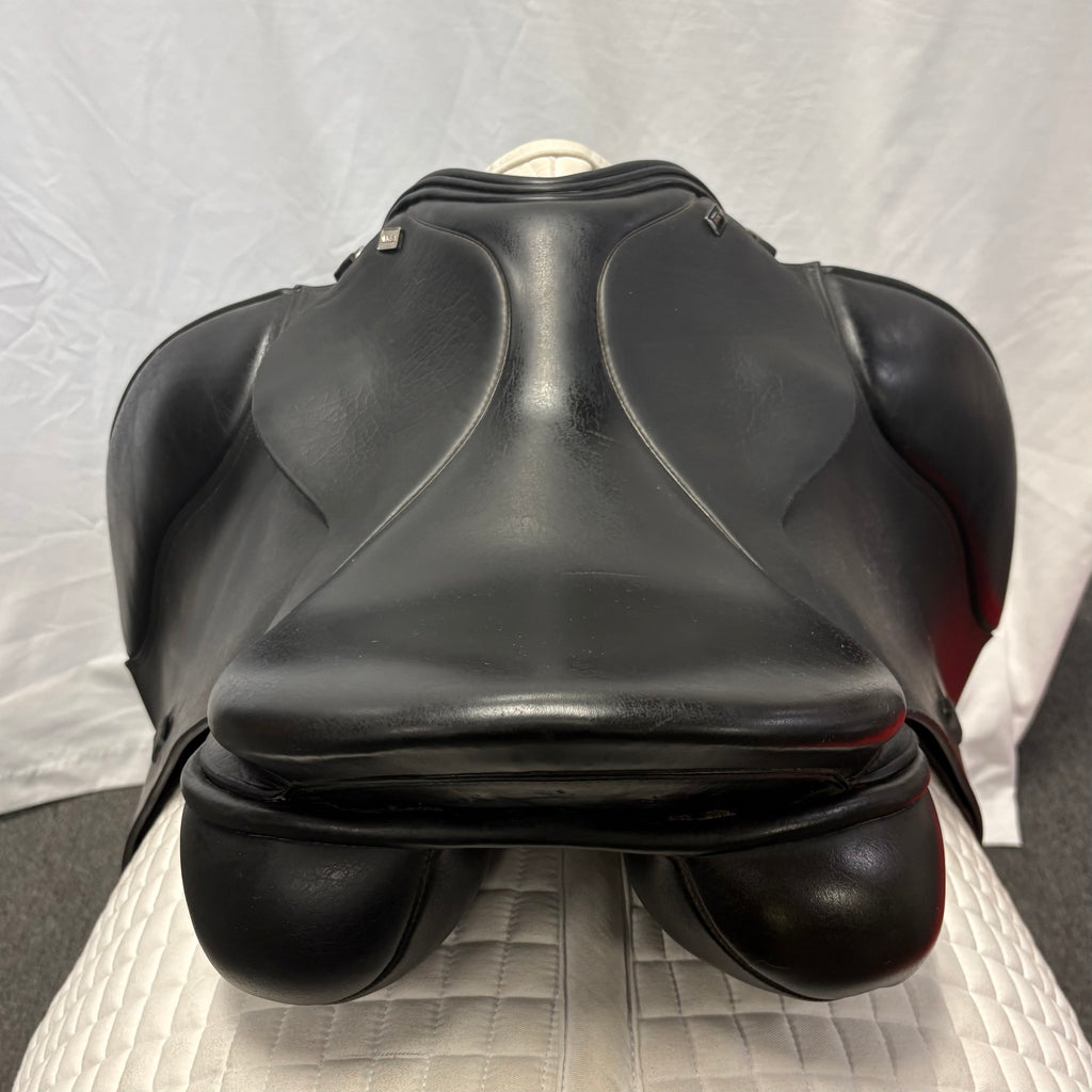 Used Anky 17.5" Dressage Saddle