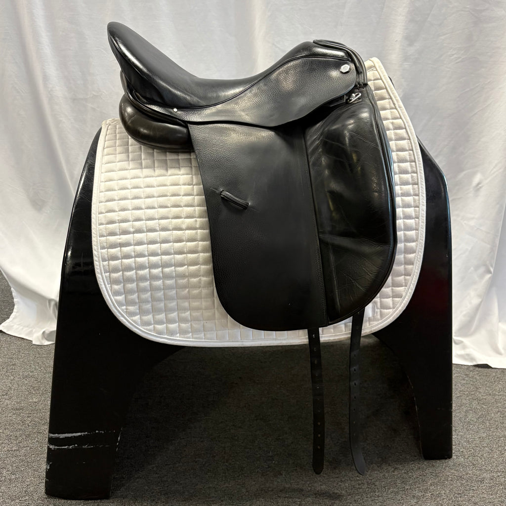 Used Albion Platinum Ultima 17.5" Dressage Saddle