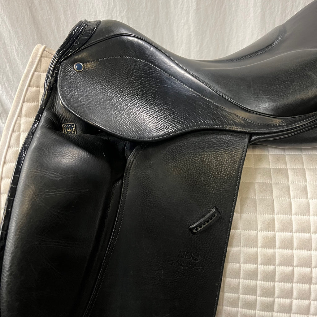 Used Stubben Aramis 17.5"/30cm Dressage Saddle