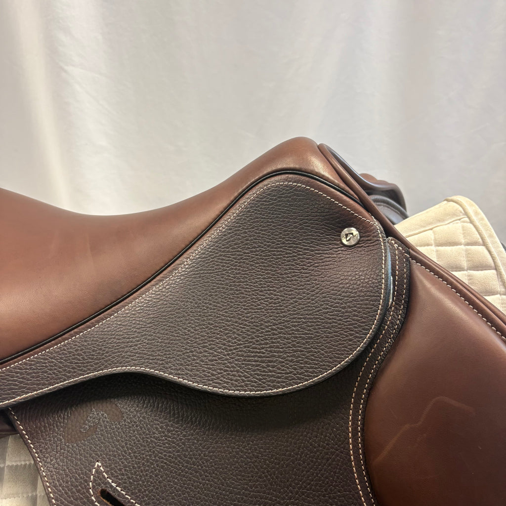Demo Envy Pulse 17" Jump Saddle