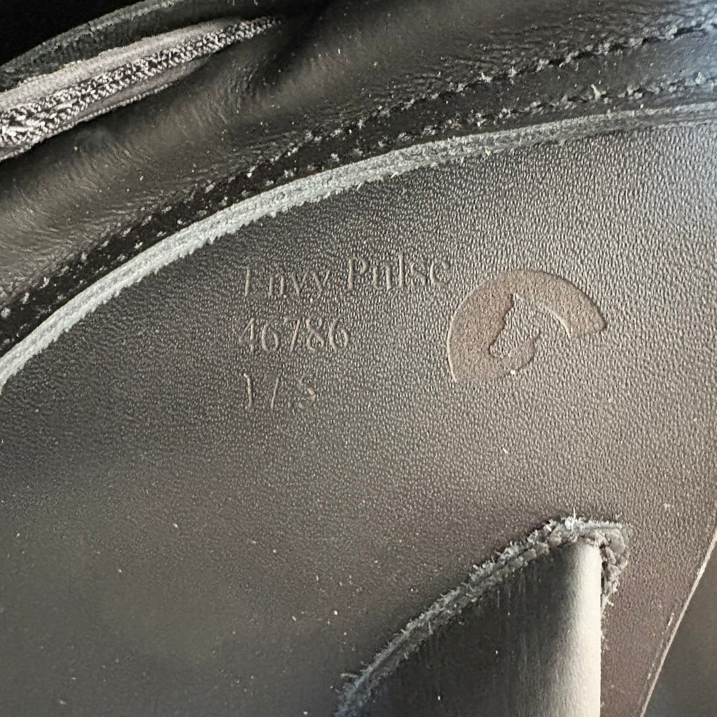 Demo Envy Pulse 17.5" Jump Saddle