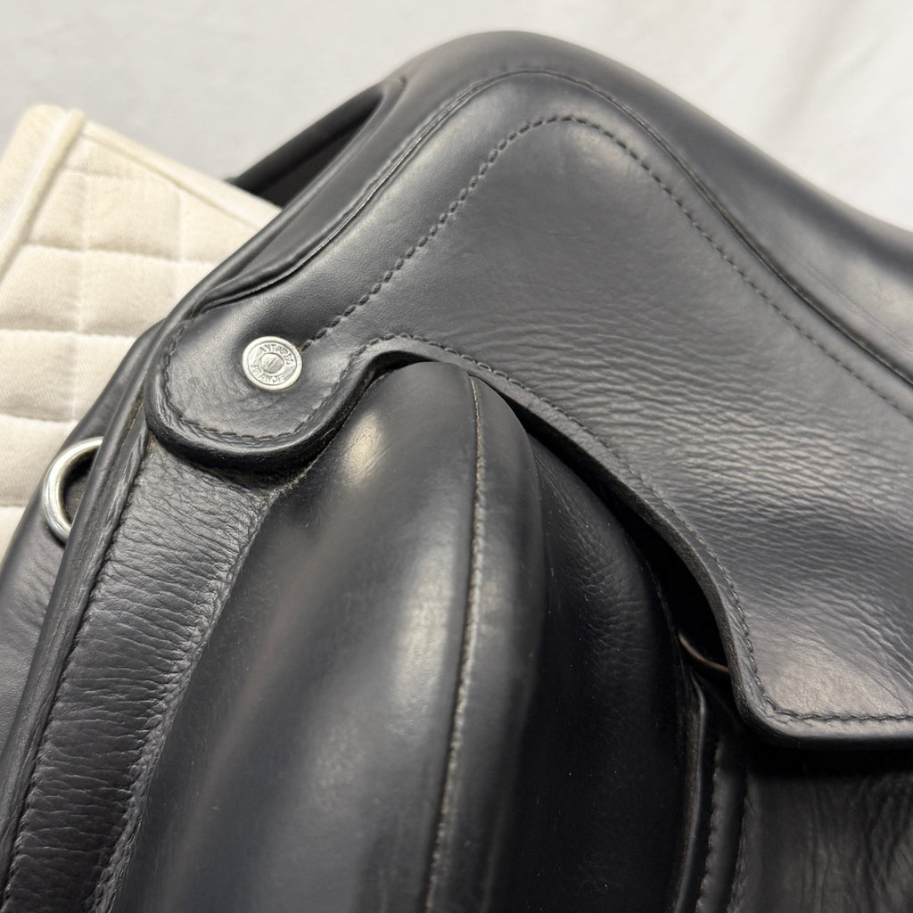 Used Antares Tempo 17.5" Monoflap Dressage Saddle