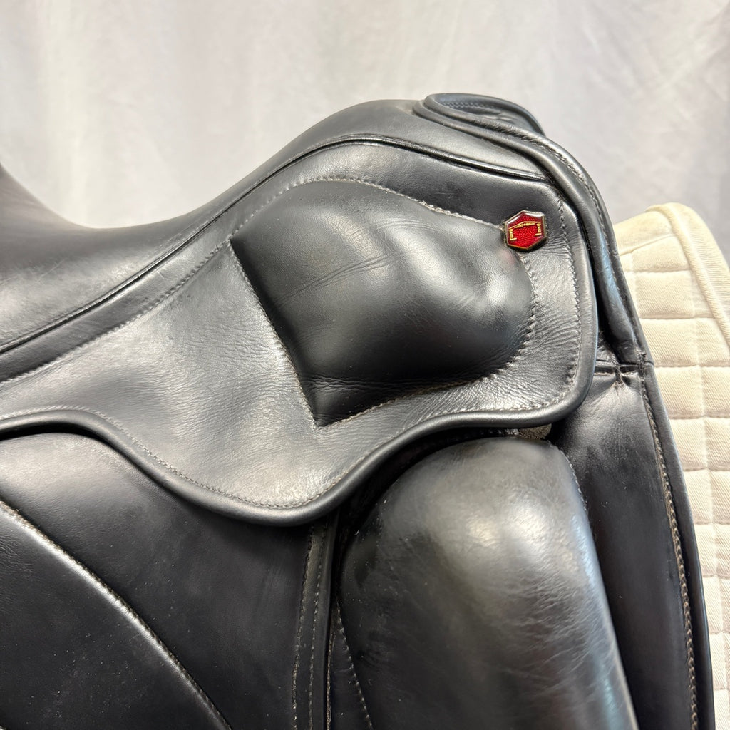 Used Albion Revelation 17.5" Dressage Saddle