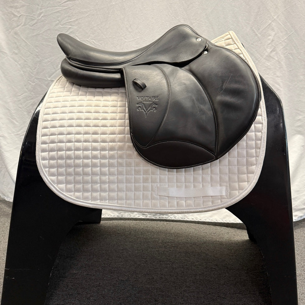 Used Voltaire Stuttgart 18" Jump Saddle