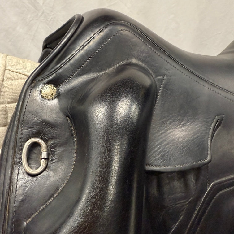 Used Devoucoux Mendia 18" Monoflap Dressage Saddle