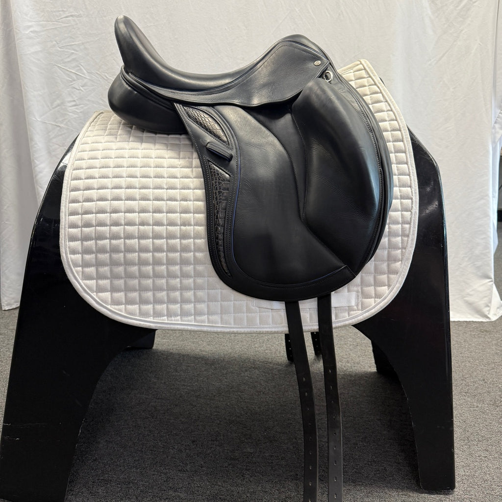Used Stackhouse 16.5" Dressage Saddle
