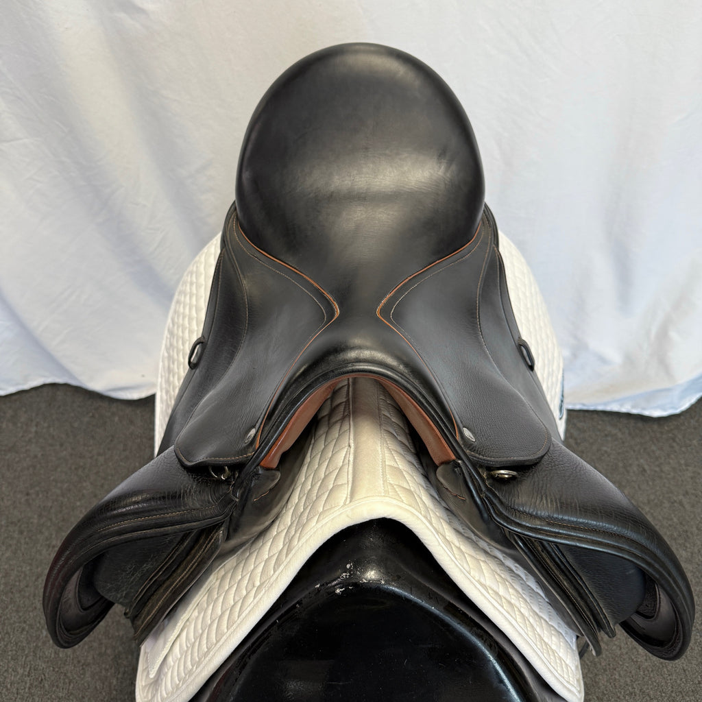HOLD: Used Schleese ProLight Plus 18" Dressage Saddle
