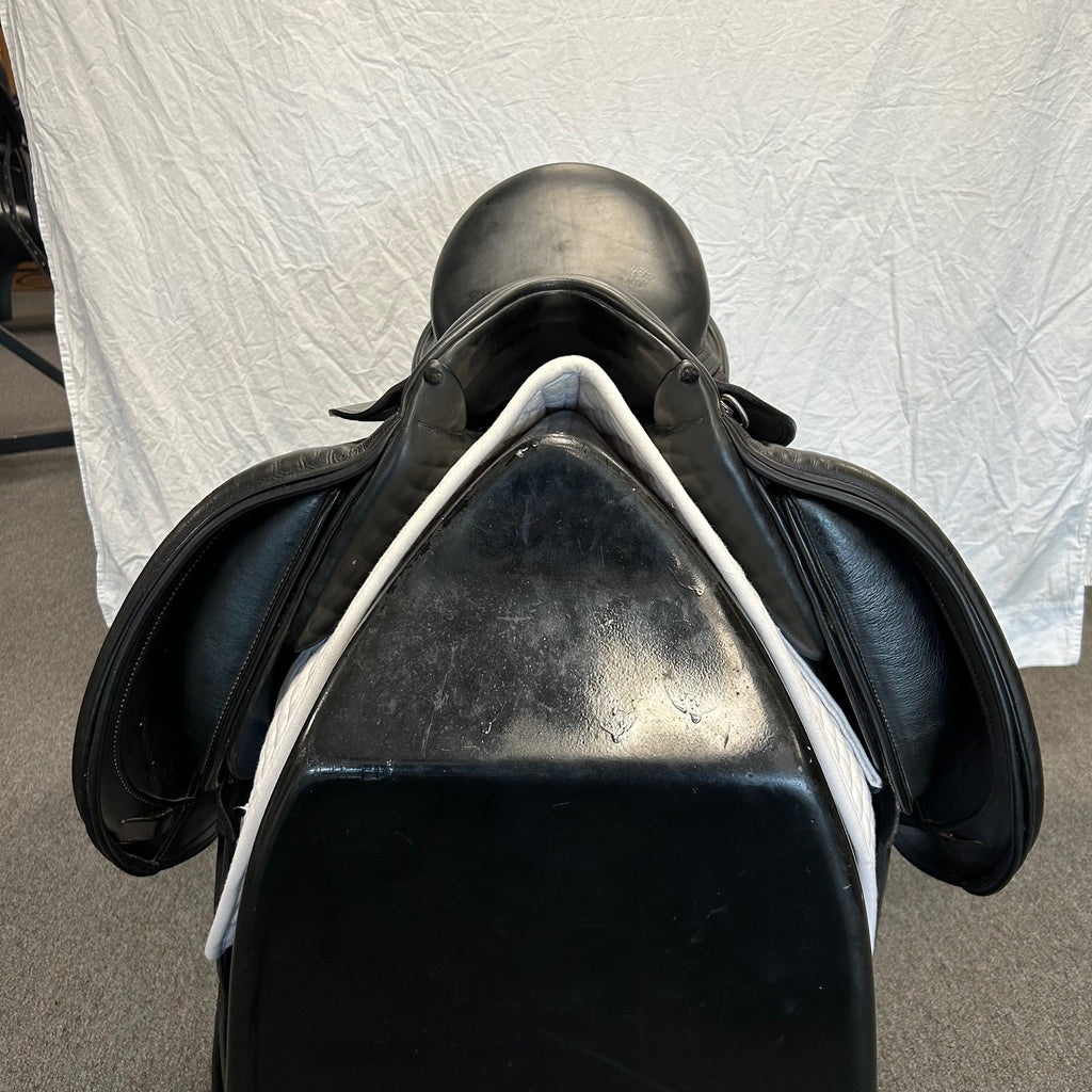 Used Schleese Wave 17.5" Dressage Saddle