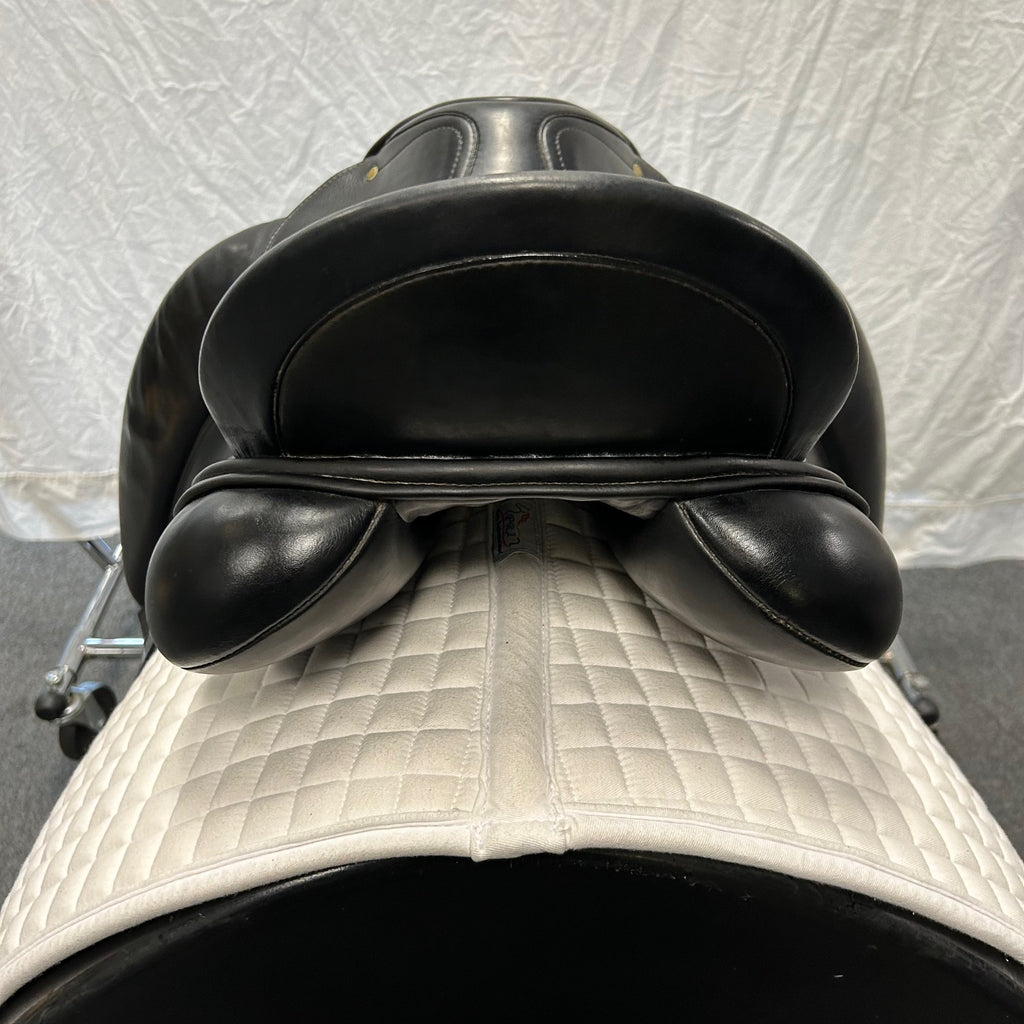 Used Schleese Wave 17.5" Dressage Saddle
