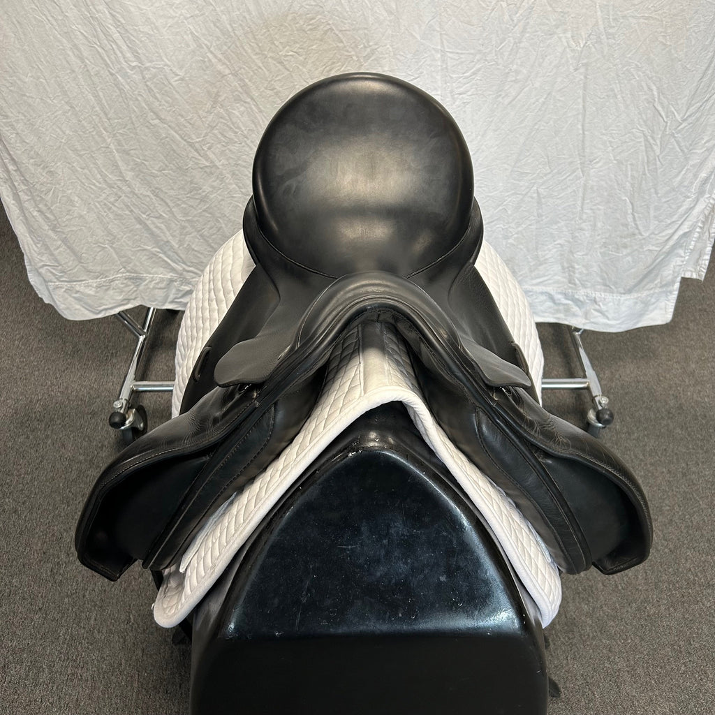 HOLD: Used Trilogy Amadeo Elite 18" Dressage Saddle