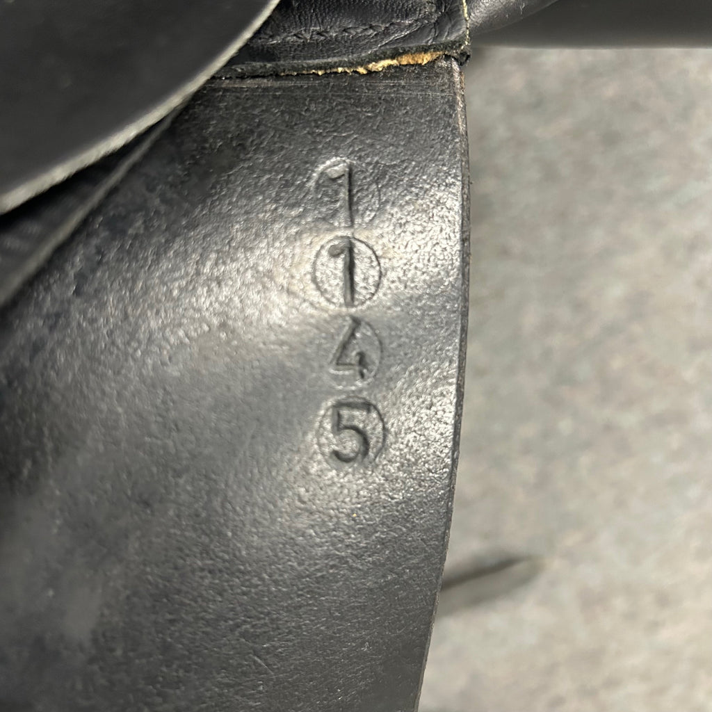 HOLD: Used Trilogy Amadeo Elite 18" Dressage Saddle