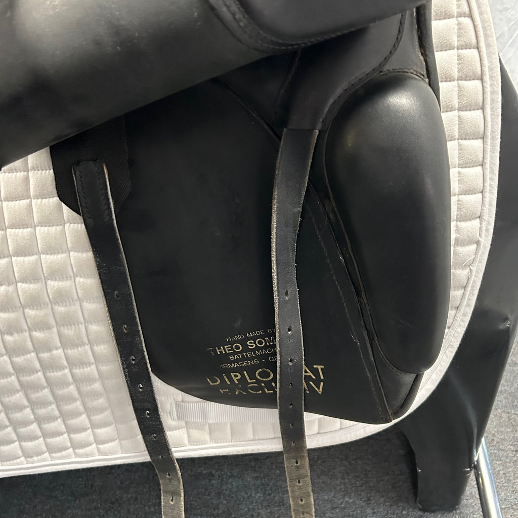 Used Sommer Diplomat Exclusiv 17.5" Dressage Saddle