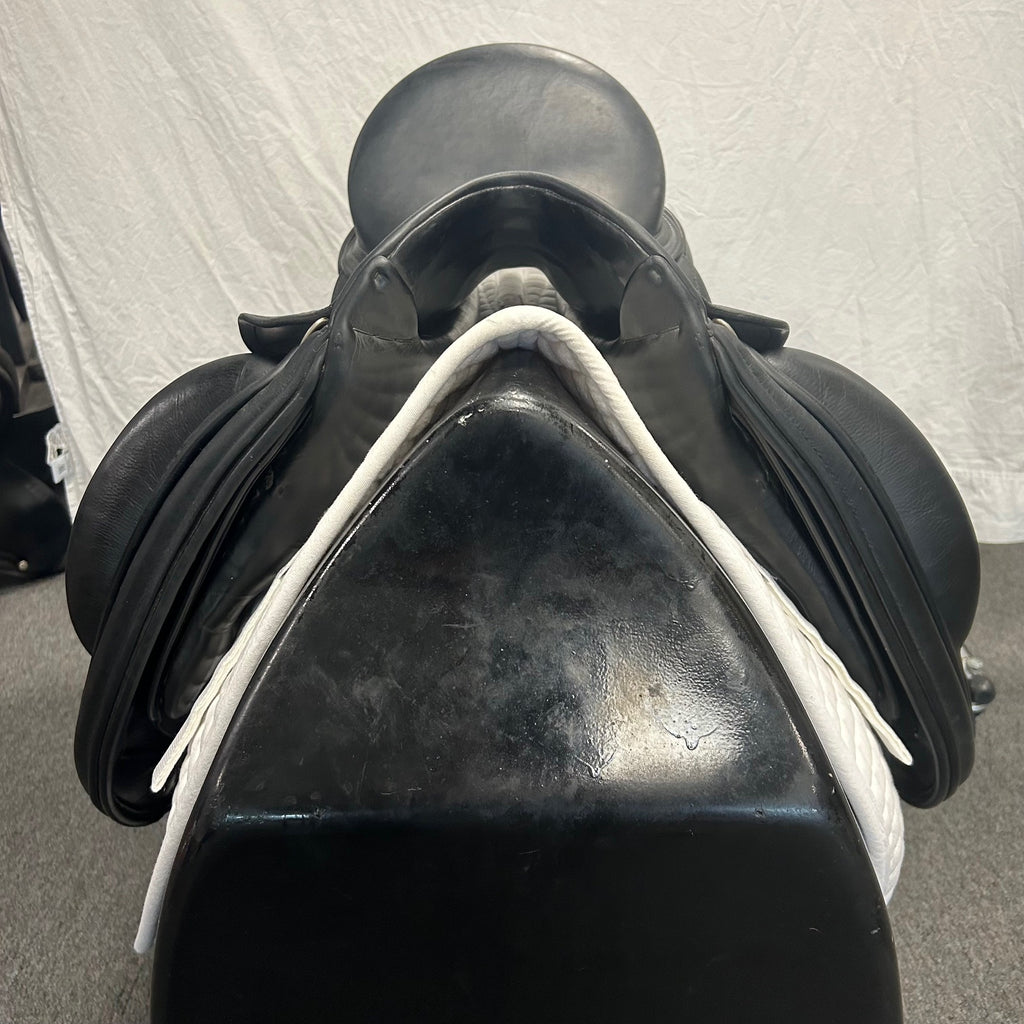 HOLD: Used Schleese Triumph Plus 17.5" Dressage Saddle