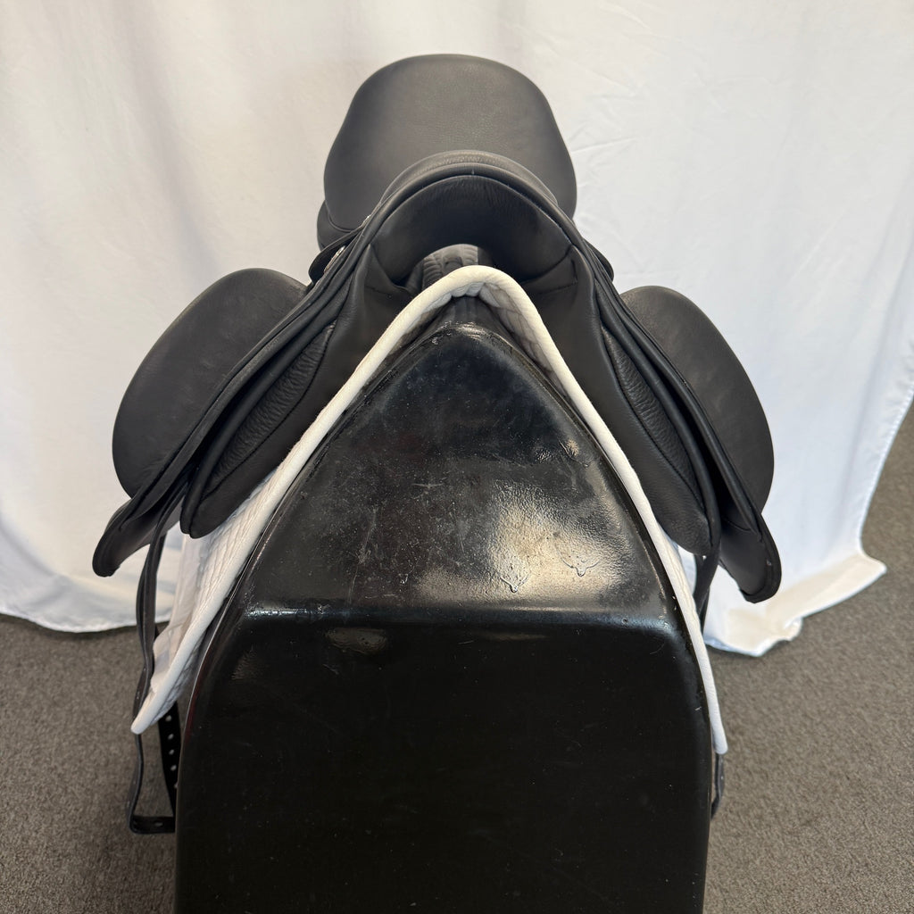 Demo Custom Wolfgang Signature Solo MKII 17" Dressage Saddle