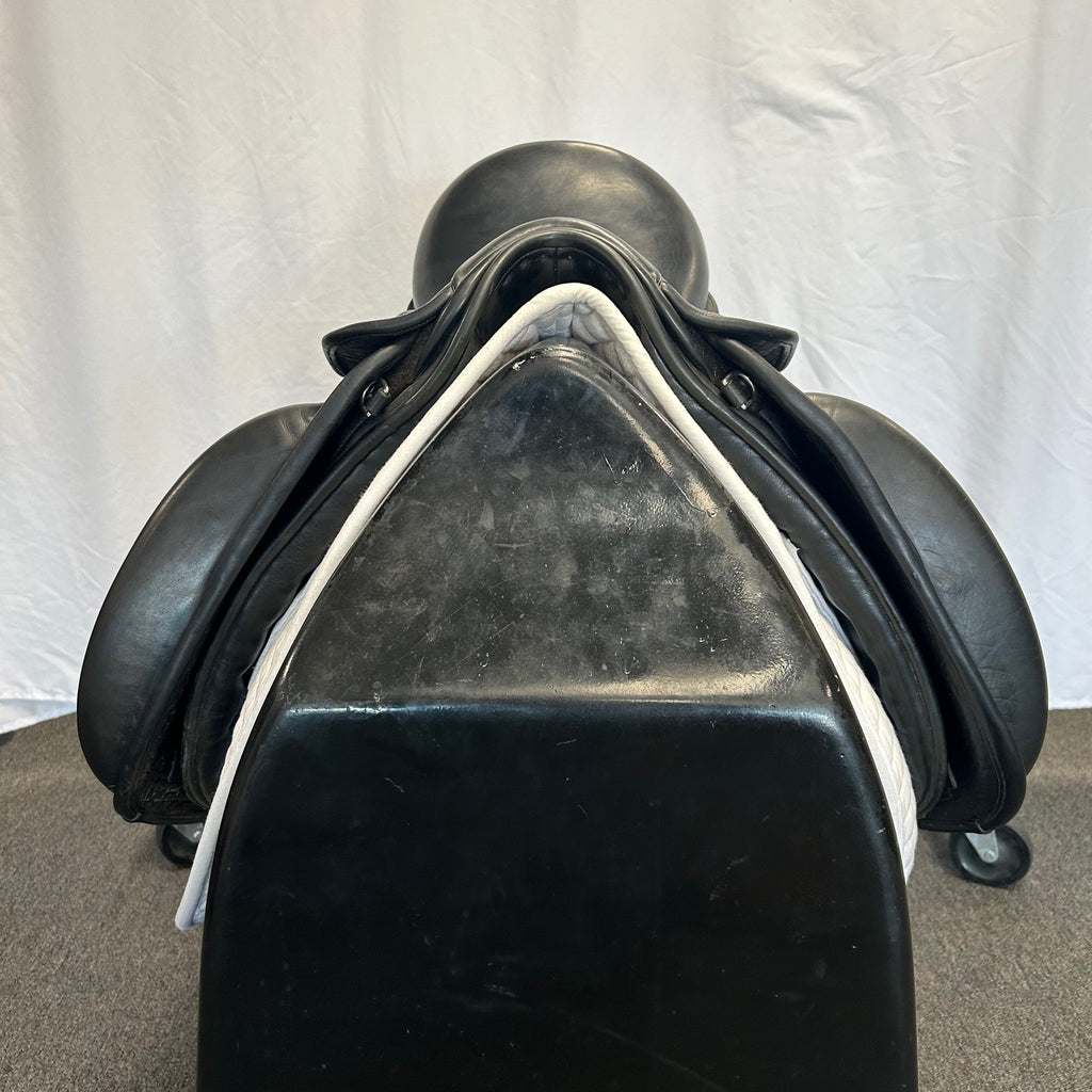 Used County Perfection 17.5" Dressage Saddle