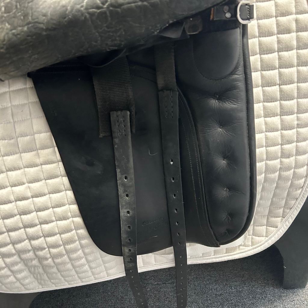 Used County Perfection 17.5" Dressage Saddle