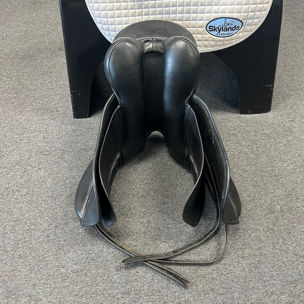 Used County Perfection 17.5" Dressage Saddle