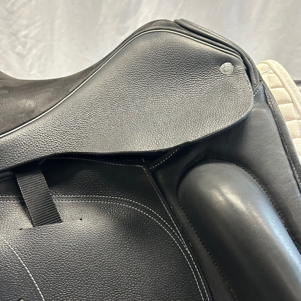Demo Custom Saddlery Steffen's Advantage Monoflap 17" Dressage Saddle