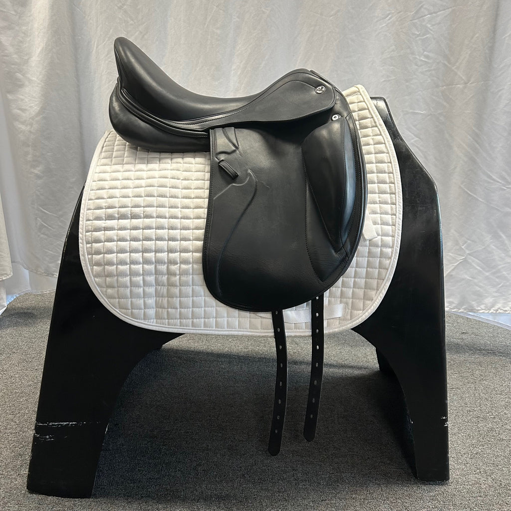 Used Prestige X-Optimax K 18" Dressage Saddle