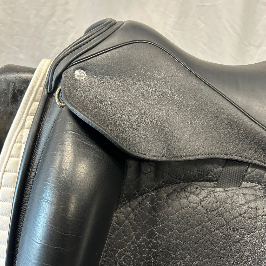 Used Custom Icon Flight 17" Monoflap Dressage Saddle