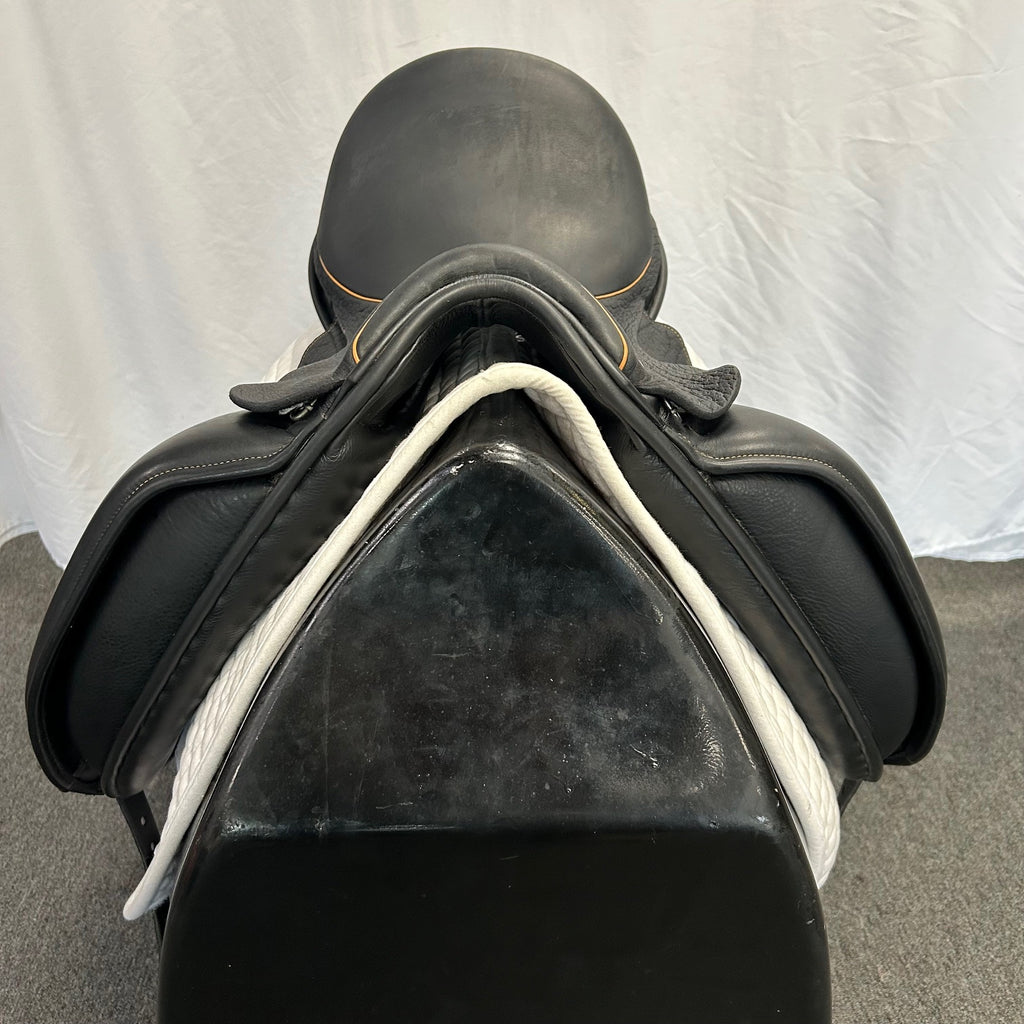 HOLD: Demo Custom Saddlery Steffen's Advantage 17.5" Dressage Saddle