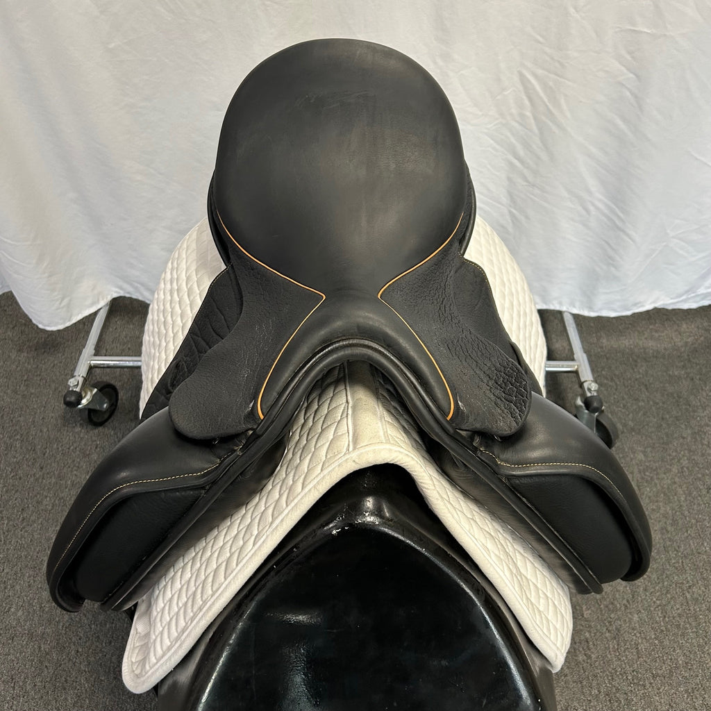 HOLD: Demo Custom Saddlery Steffen's Advantage 17.5" Dressage Saddle