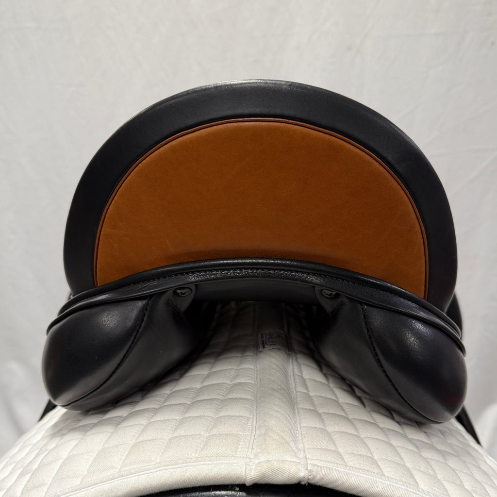 Demo Schleese Let's Dance 17.5" Monoflap Dressage Saddle