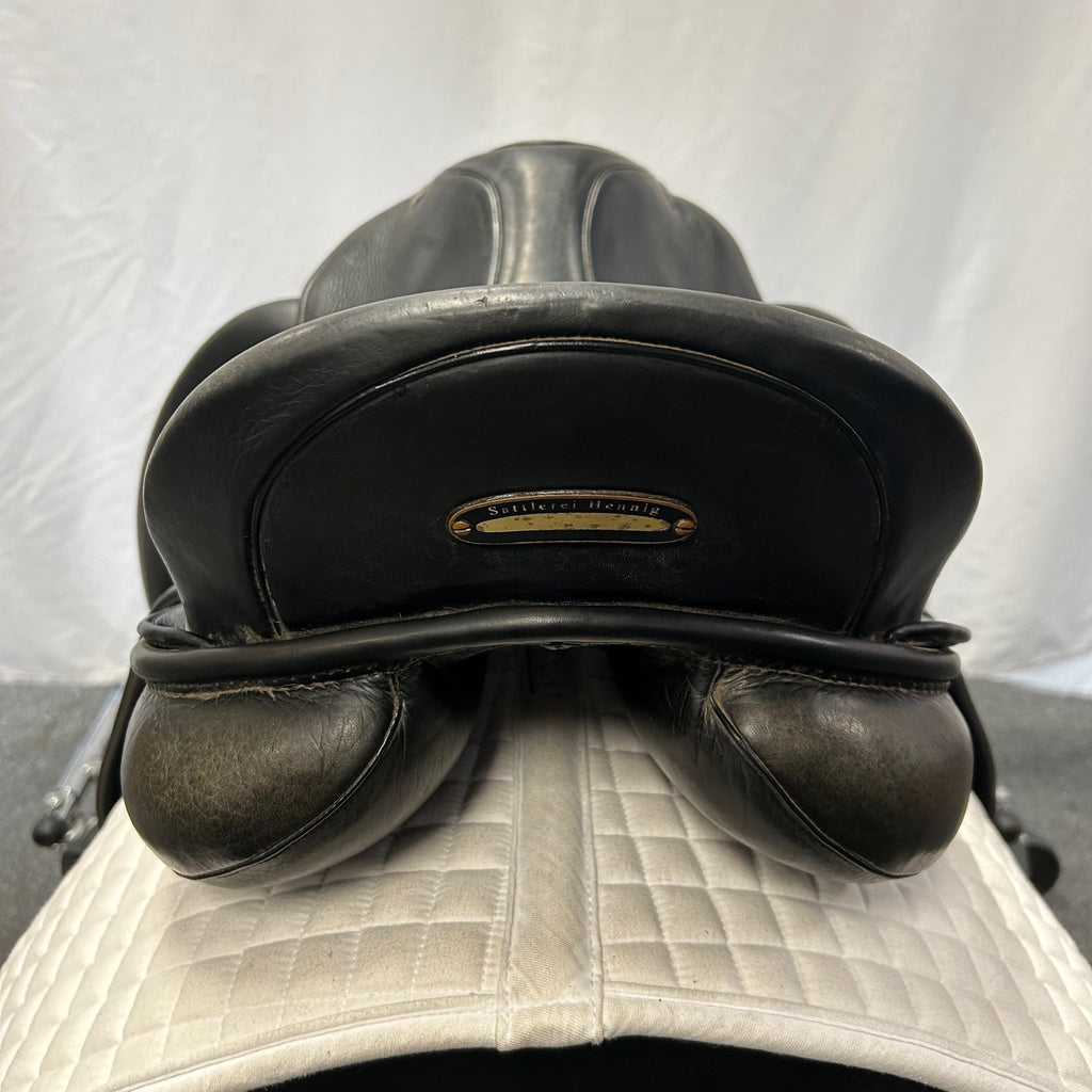 Used Hennig Sofa 18" Dressage Saddle