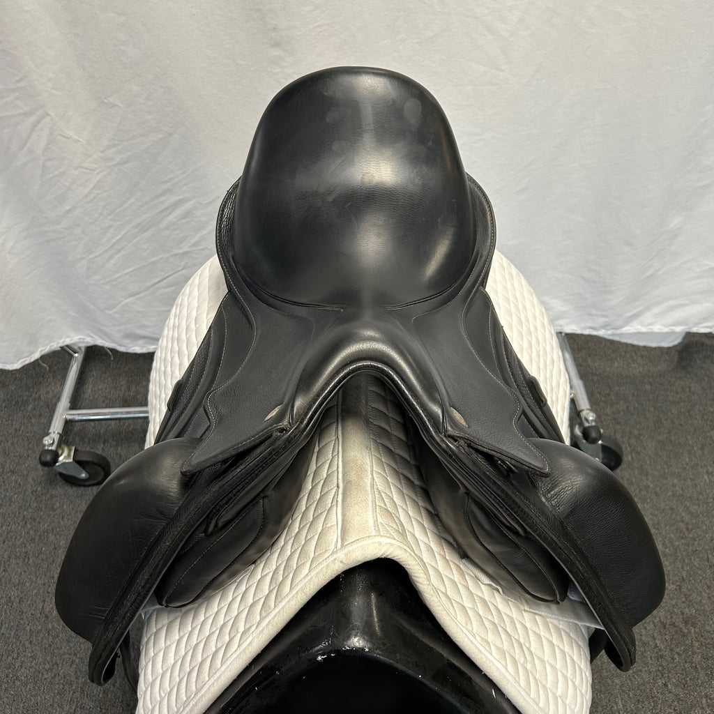HOLD: Used Fairfax Elias 17.5" Dressage Saddle