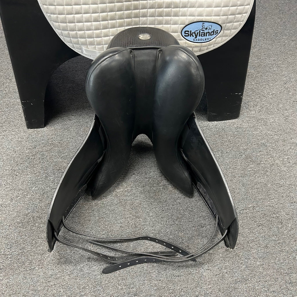 HOLD: Used Fairfax Elias 17.5" Dressage Saddle