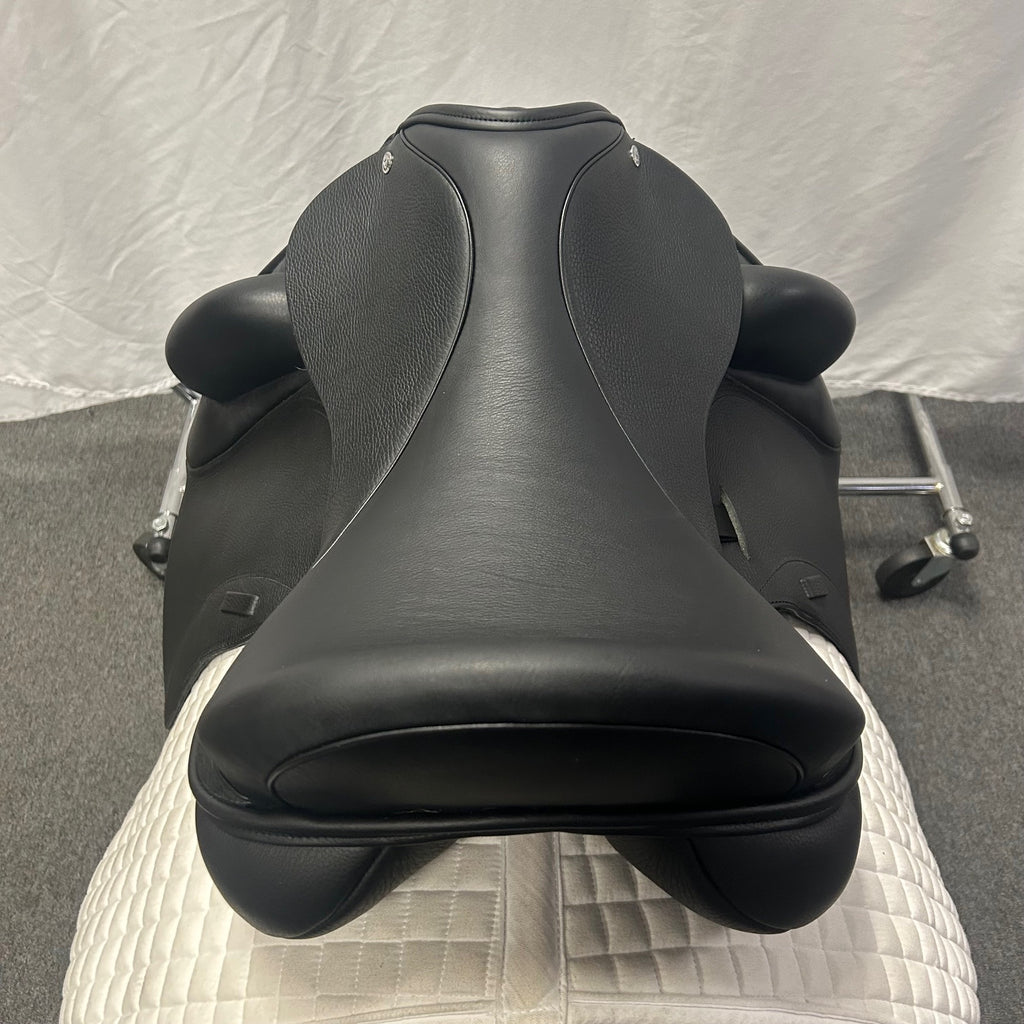 Demo Custom Saddlery Steffen's Advantage Monoflap 18" Dressage Saddle