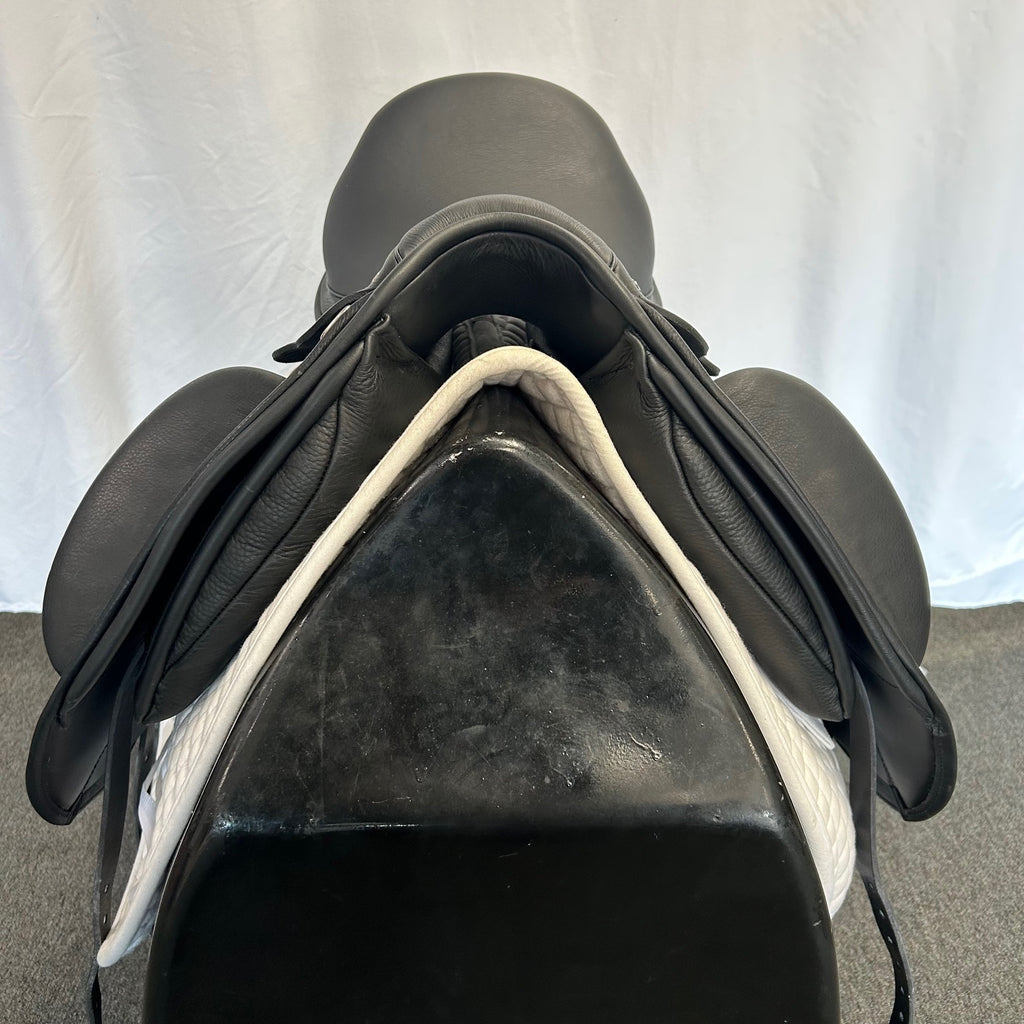 Demo Custom Wolfgang Signature Solo MKII 18" Dressage Saddle