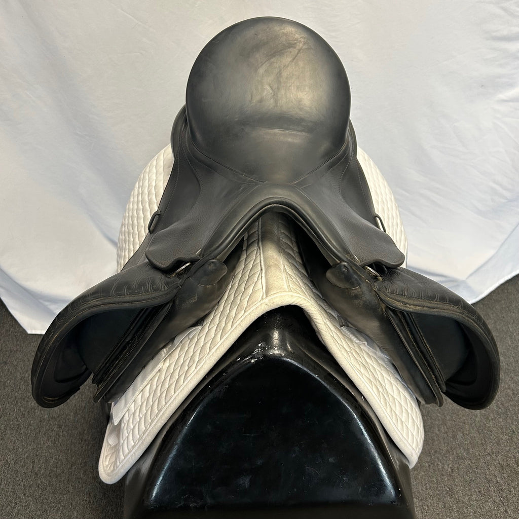 Used Schleese Triumph 17.5" Dressage Saddle